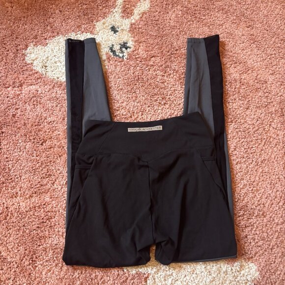 Gymshark x Nikki Blackketter Size Small S Black And Gray Cross Front Leggings - Picture 3 of 6